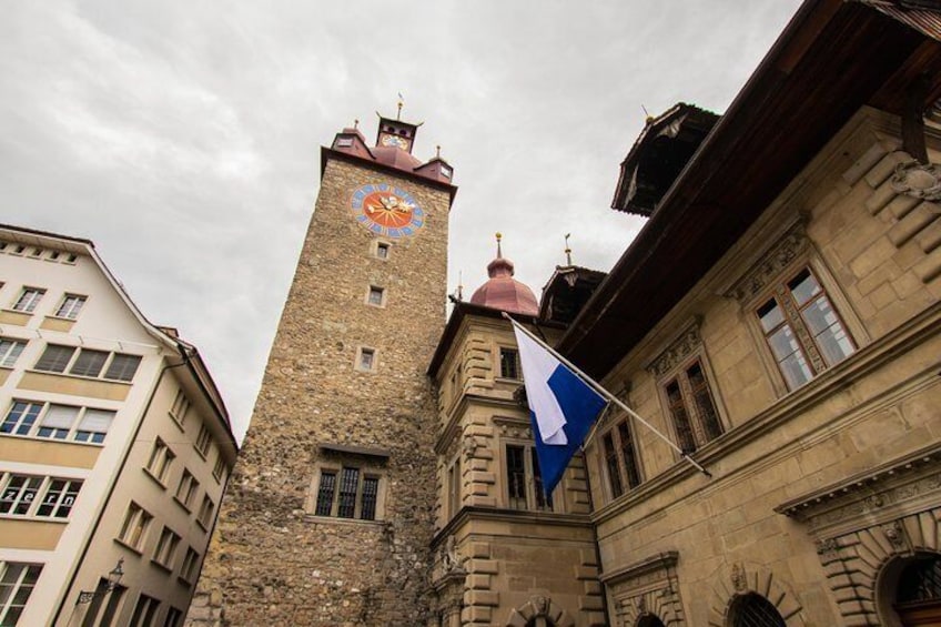 Lucerne's Past and Present with Local