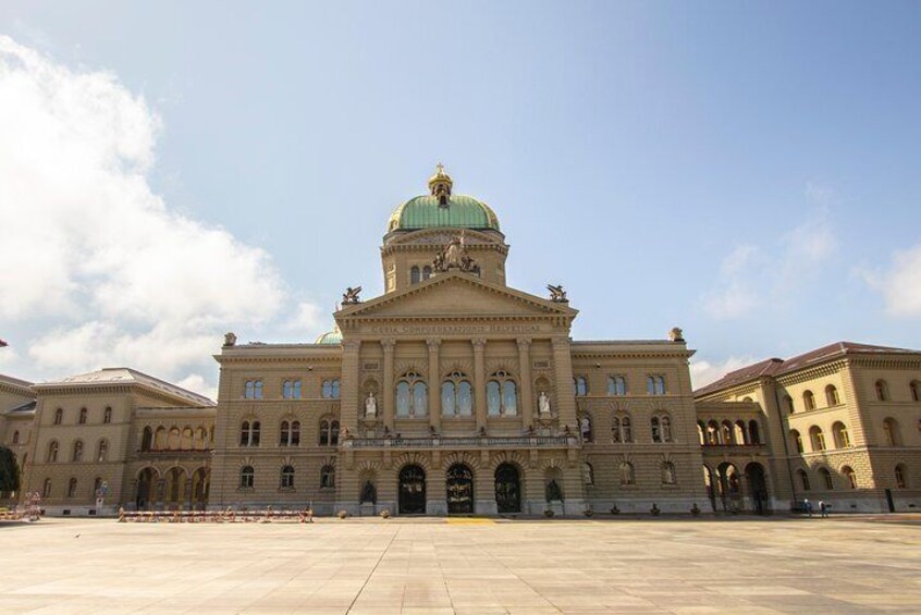 Best Introduction Tour of Bern with a Local