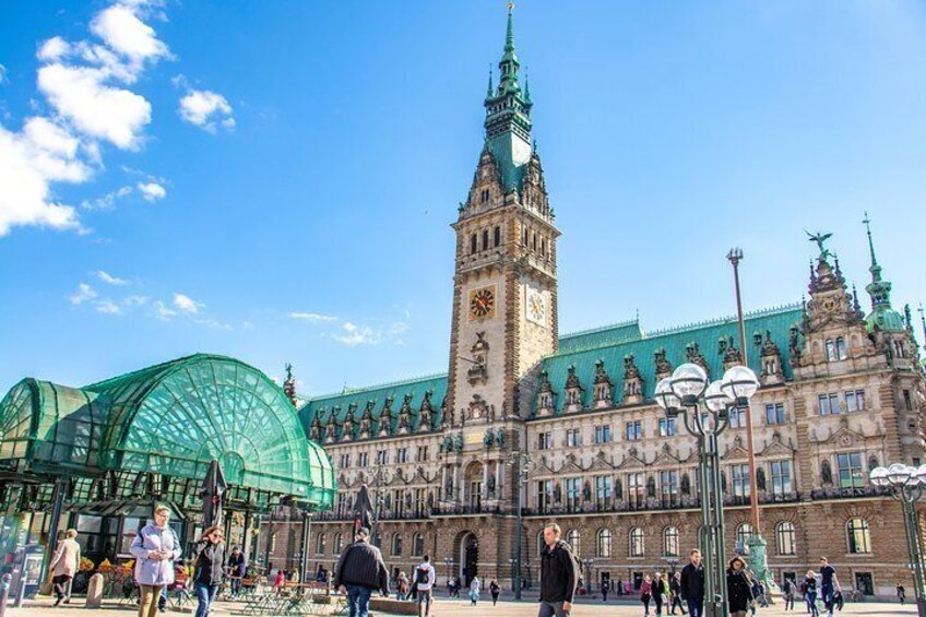 Walk through the Architectural Wonders of Hamburg with a Local