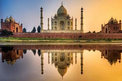 Four-Day Private Luxury Golden Triangle Tour to Agra and Jaipur From New De...