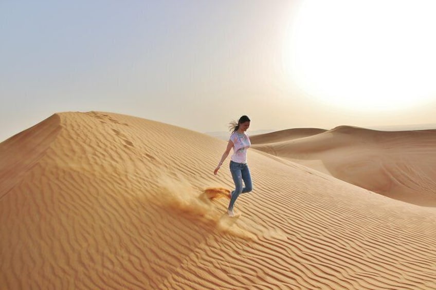 Ras Al-Khaimah: Desert Safari Fun & Adventure Trip with Dinner