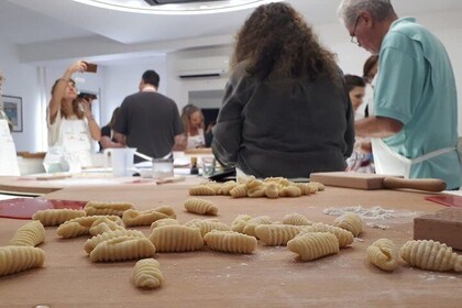 Homemade Pasta Cooking Class and Lunch in Taormina