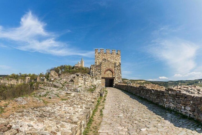 Small-Group Day Trip to North Bulgaria