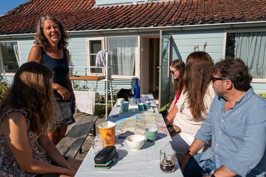 Guided Canoe Adventure with Picnic Lunch in Waterland from Amsterdam