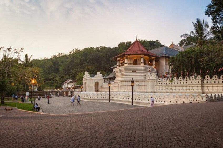 Kandy Tooth Temple