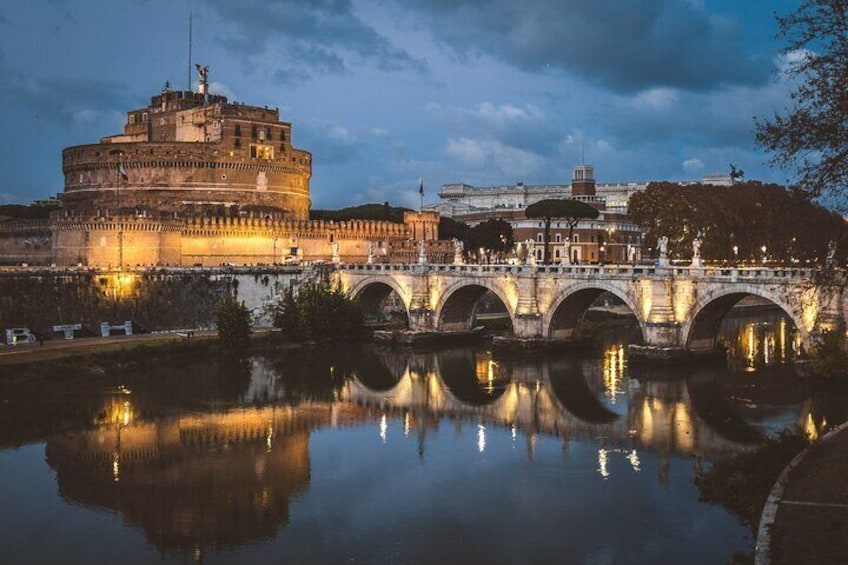 Rome by Night Semi-Private Tour With Pizza and Gelato