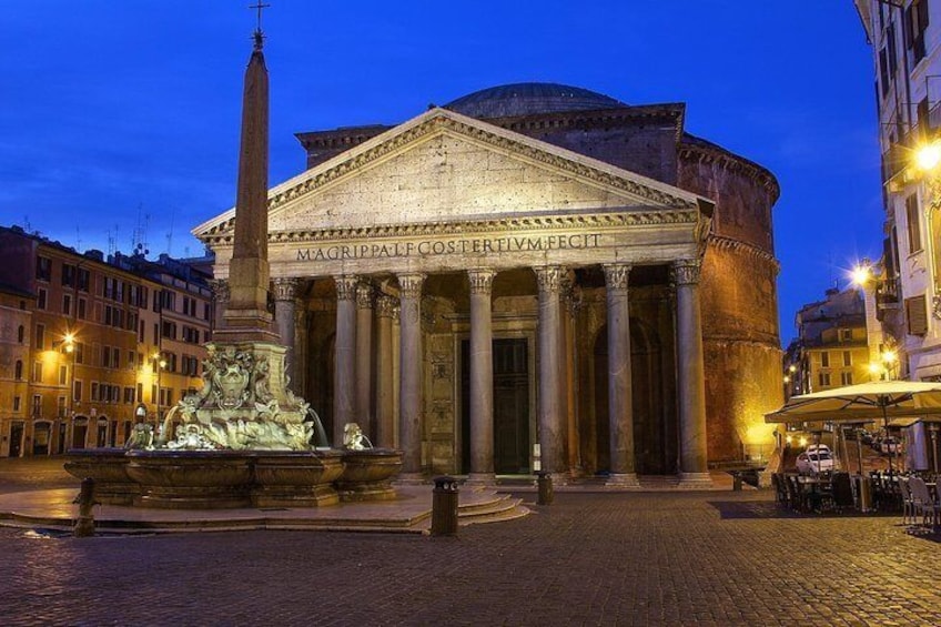 Pantheon night