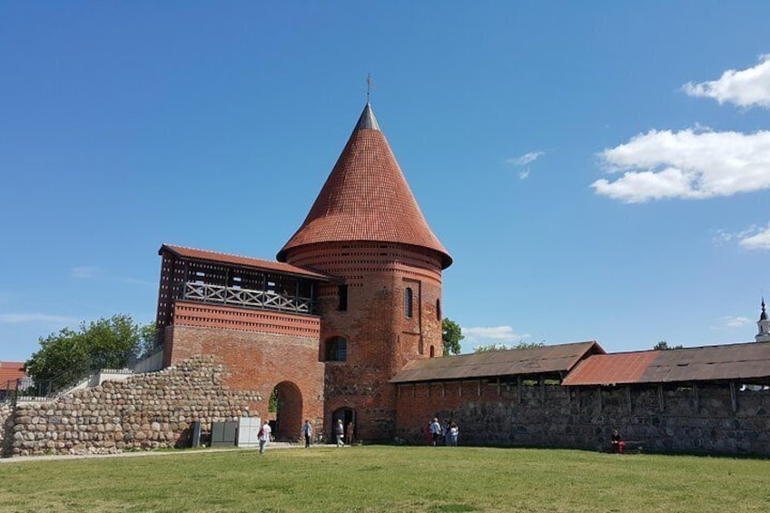 Day tour out of Vilnius: Paneriai holocaust park,Trakai castle, Kaunas