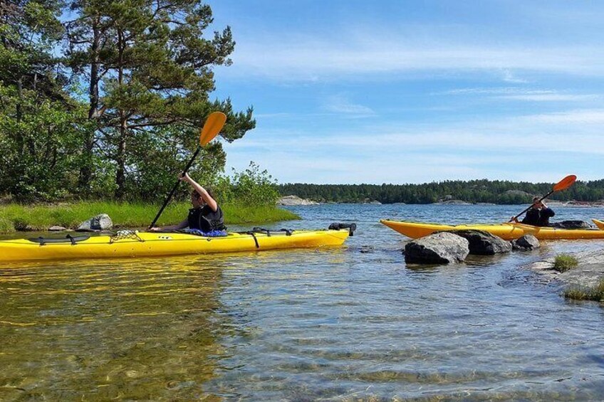 Paddle through shallows