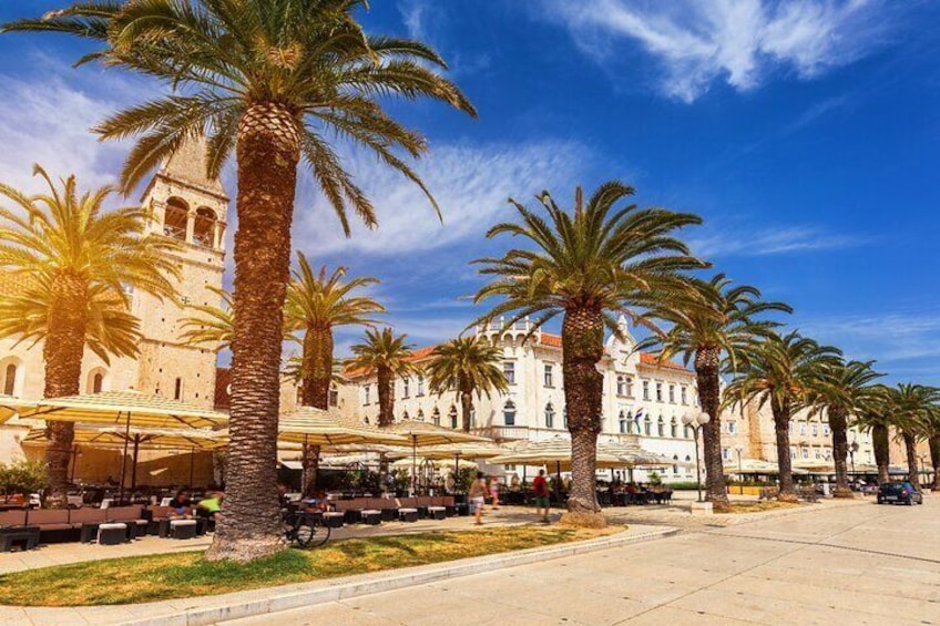 Trogir promenade