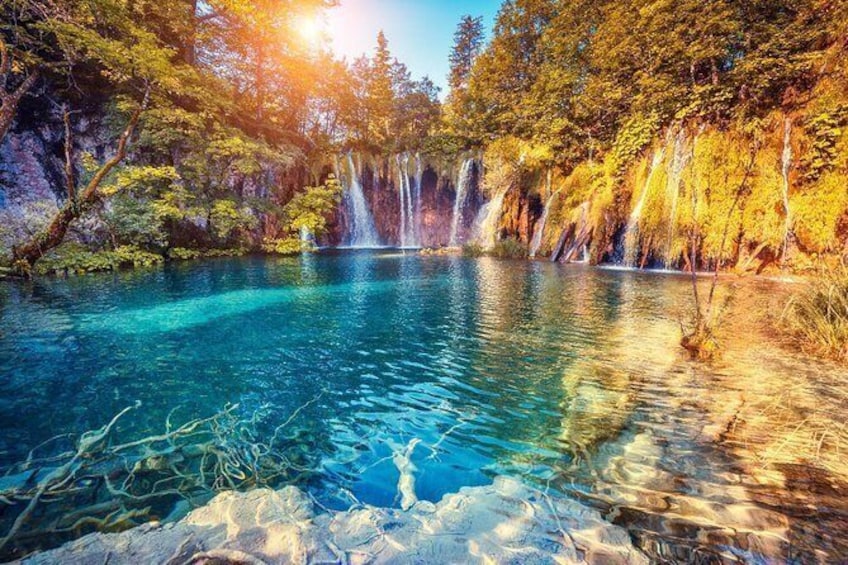 Plitvice Lakes National Park Small-Group Day Trip from Split