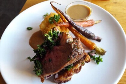 Golden Circle and Food Experience Private Tour from Reykjavik