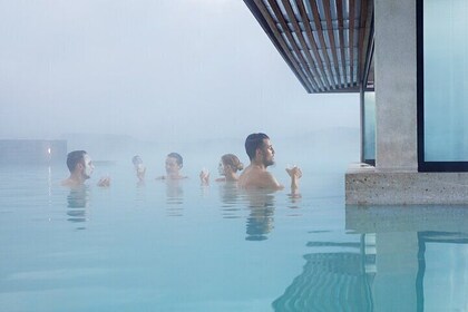 Private Golden Circle and Blue Lagoon Tour