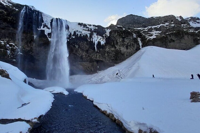 South Coast, Waterfalls and Black Sand Beach Private Tour