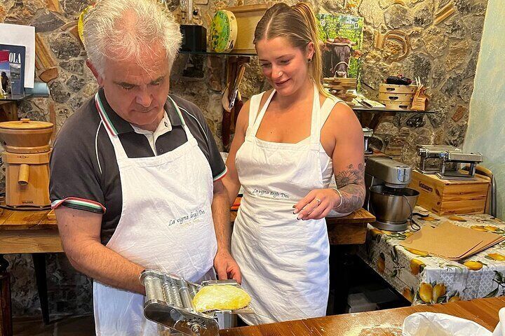 Amalfi Coast: Make Handmade Pasta, Tiramisu and Wine Tasting