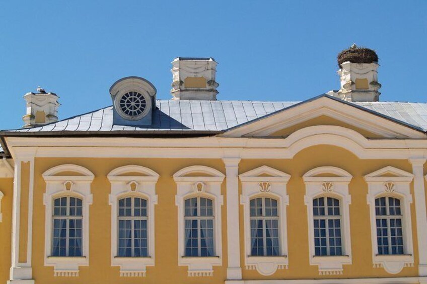 Private day trip to Rundale Palace, Hill of Crosses &more with Premium class van