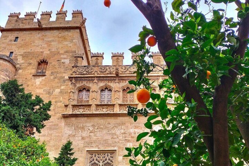 Valencia: Art & Architecture Guided Tour with Monuments Tickets