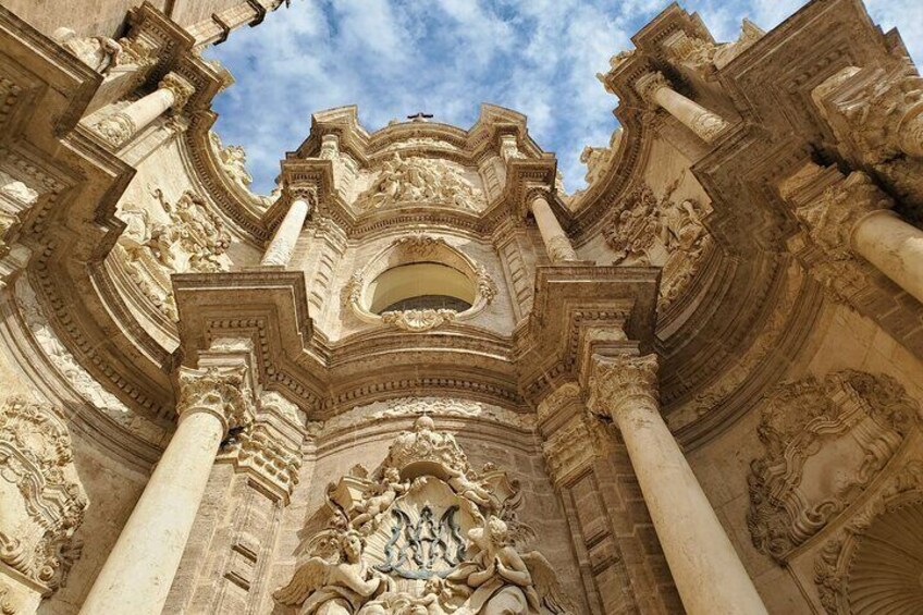 Valencia: Art & Architecture Guided Tour with Monuments Tickets 