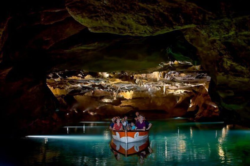 Excursion to Cuevas de San José