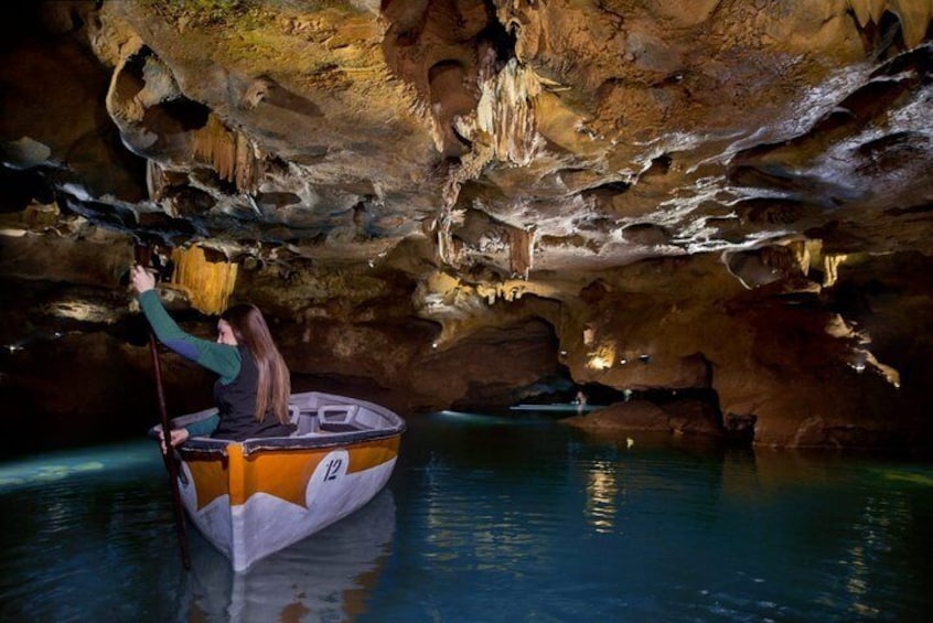 Excursion to Cuevas de San José