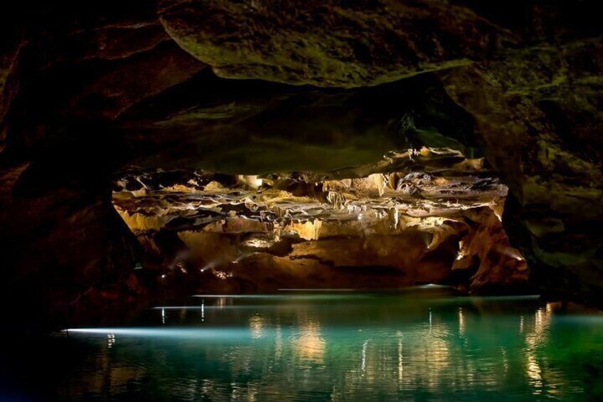 Excursion to Cuevas de San José