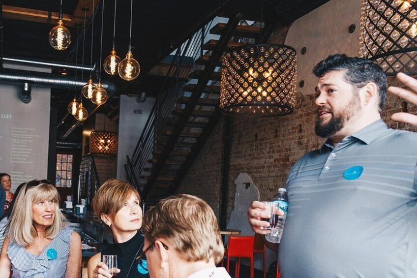 Cincinnati Wine and Dessert Tour With Tastings