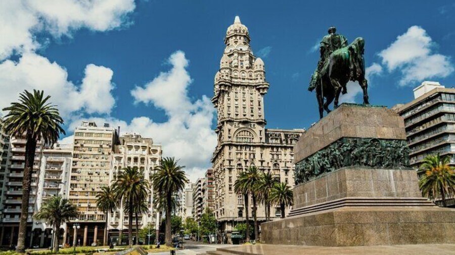 Half-day Regular City Tour at Montevideo