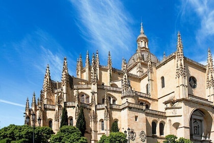 Segovia Tour med guidad vandringstur ingår