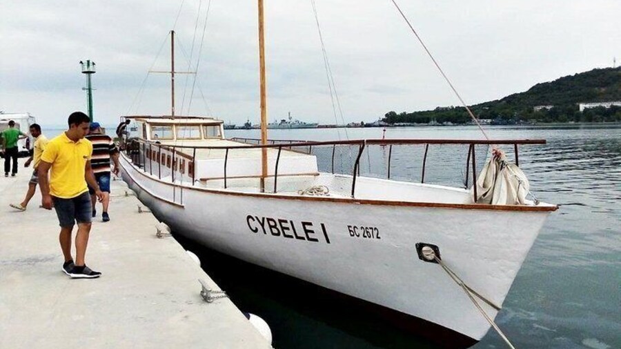 4-hour Boat Trip with Fishing, Lunch and Unlimited Drinks in Nessebar