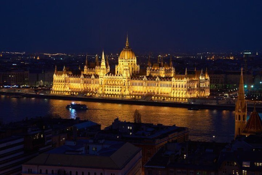 Private tour of Budapest with Luxury transfer and Local guide