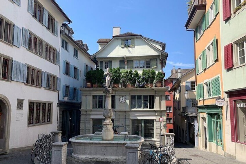 Zurich Old Town Walking Tour