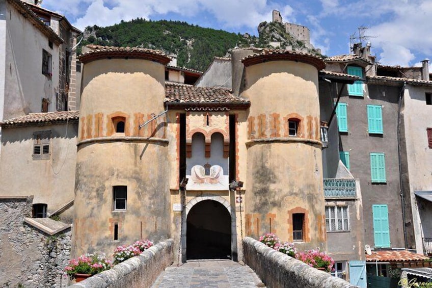 Eight hour private tour to the fabulous red gorges and medieval Entrevaux