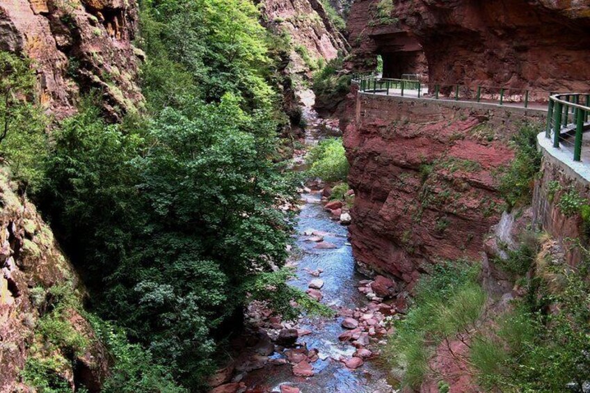 Eight hour private tour to the fabulous red gorges and medieval Entrevaux