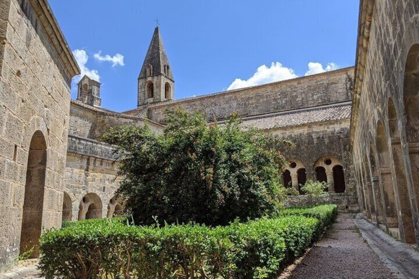 Churches of Provence & French Countryside Private Tour