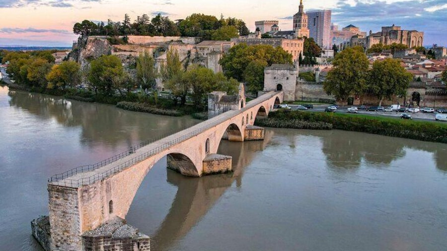 Churches of Provence & French Countryside Private Tour