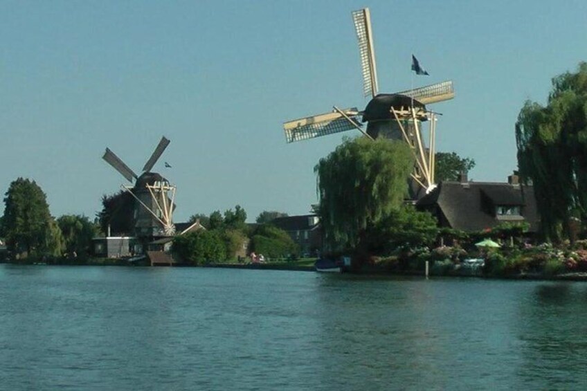 Private Windmill Tour by boat @ Holland's most stunning river 