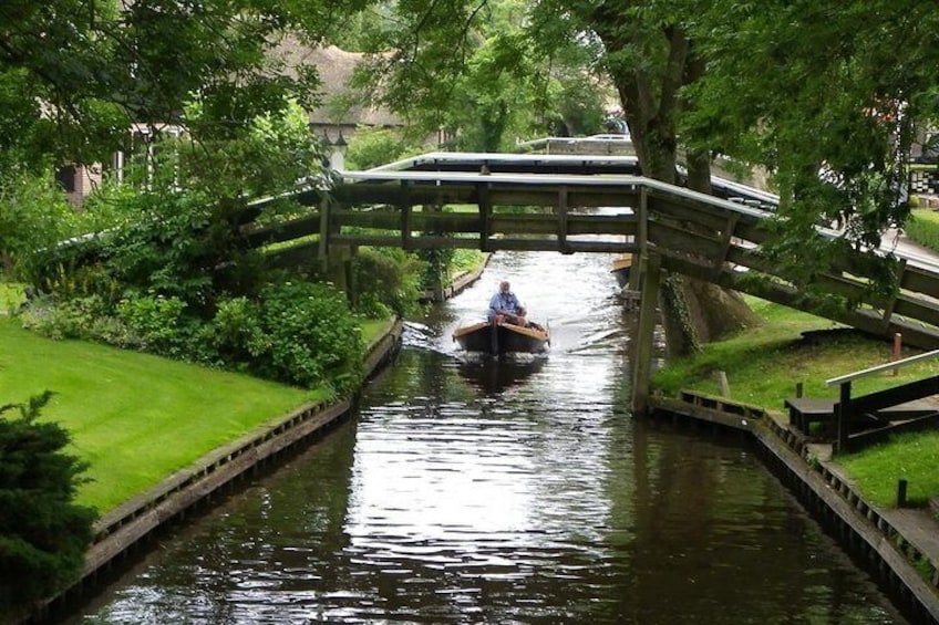 Giethoorn Private Tour Private Guide Giethoorn Holland Private Guide