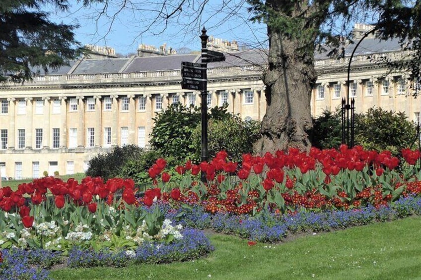 A glimpse of the famous Royal Crescent