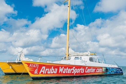 Arusun Catamaran Segla med snorkling i Aruba