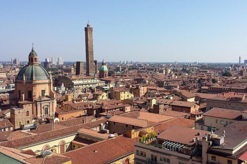 Bologna Private Walking Tour with Professional Guide