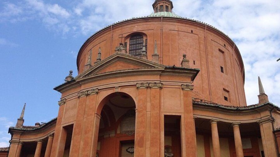 Bologna Private Walking Tour with Professional Guide