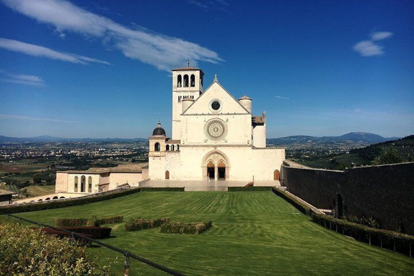 Assisi Private Walking Tour with Professional Guide