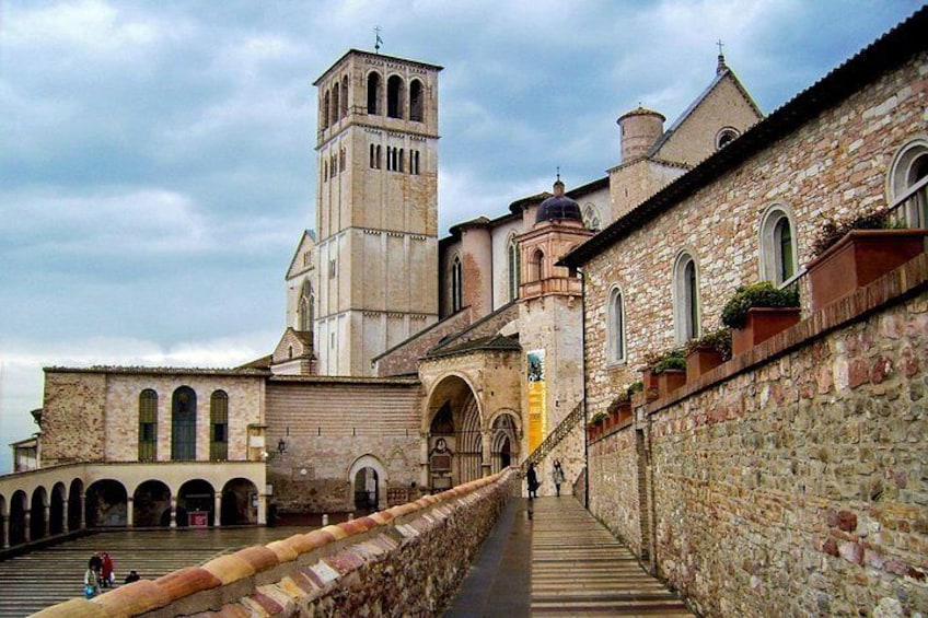 Assisi Private Walking Tour with Professional Guide