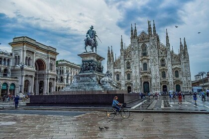Milan Private Walking Tour with Professional Guide