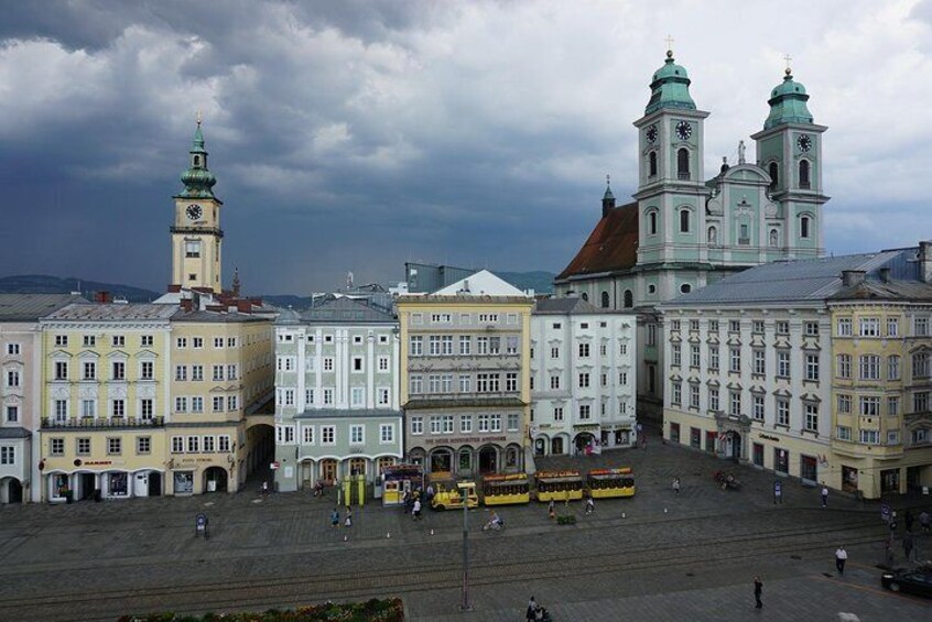 Linz Private Walking Tour with Professional Guide