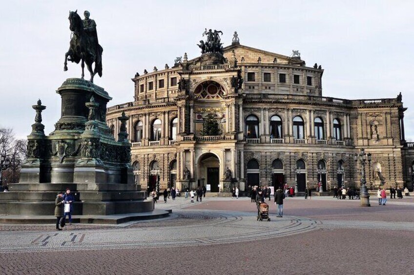 Dresden - City tour with a visit to the New Green Vault