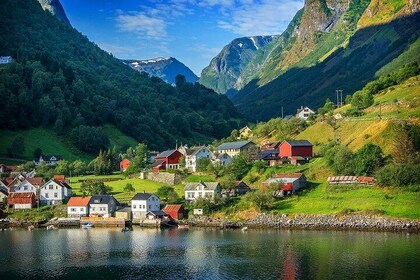 Full Day Guided Roundtrip From Bergen To Sognefjord With Flam Railway