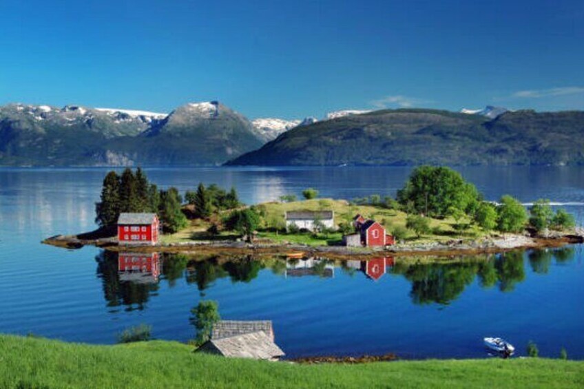 Bergen: Mostraumen Fjord Cruise