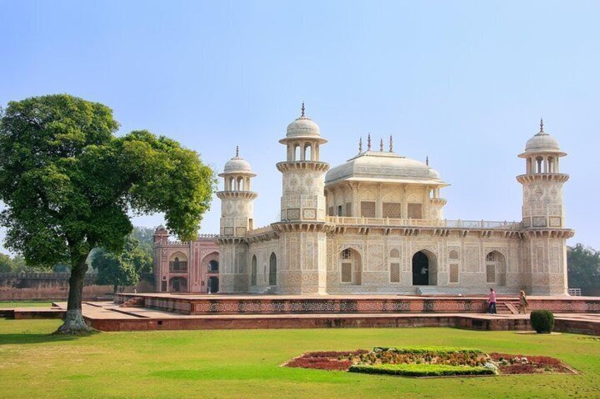 Itmad-Ud-Daulah (Baby Taj)