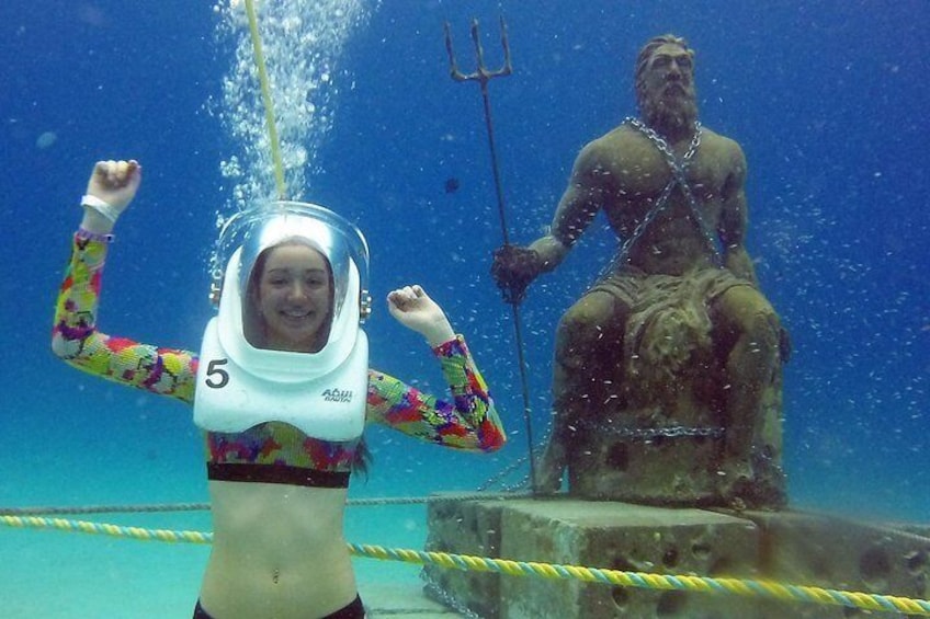 Aquanautas Helmet Diving in San Andres